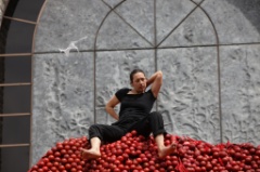 An Apple a day 26 * 5616 x 3744 * (6.05MB)